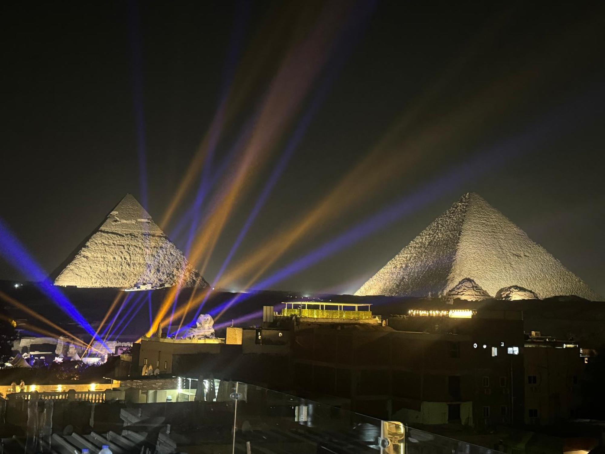 Pyramids And Sphinx Hotel Kafret el-Gabal Exteriör bild